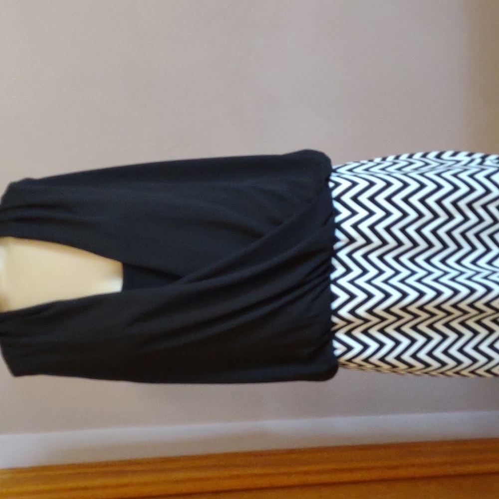 Karen Kane blouson style dress